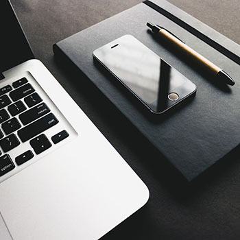 泡良大神豪掷重金，拿下做房地产销售的极品良家人妻，兄弟一起激情4P无套暴操！